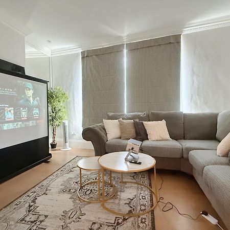 Spacious And Cosy 3Brs 5F House In Heart Of London Exteriör bild