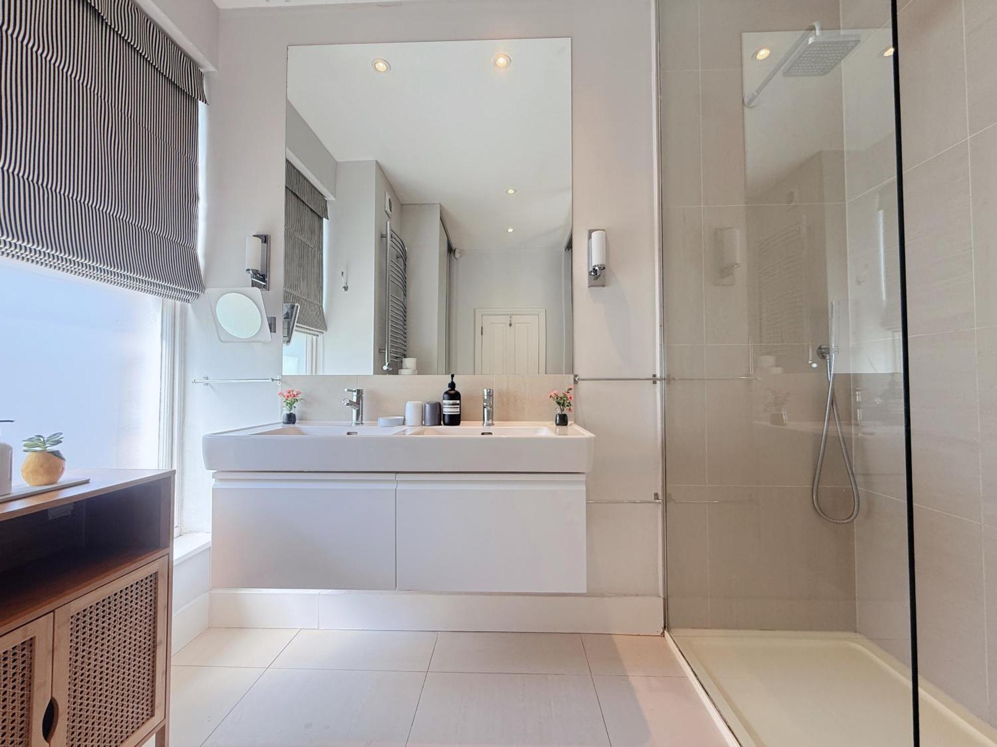 Spacious And Cosy 3Brs 5F House In Heart Of London Exteriör bild