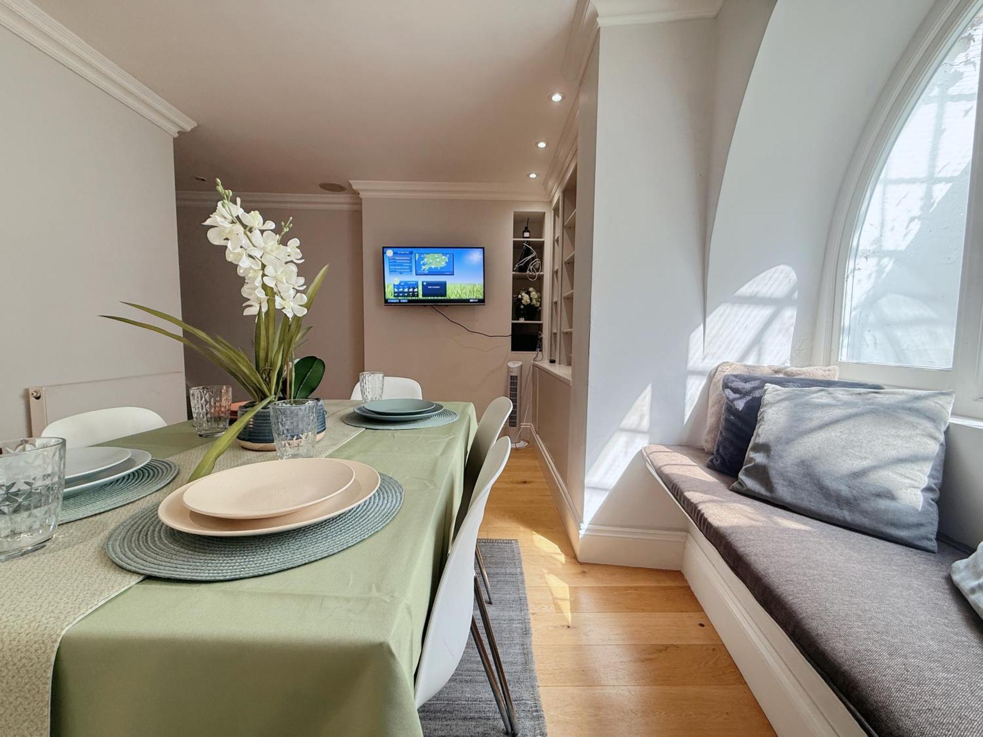 Spacious And Cosy 3Brs 5F House In Heart Of London Exteriör bild